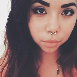 Meet your Posher, Cresencia